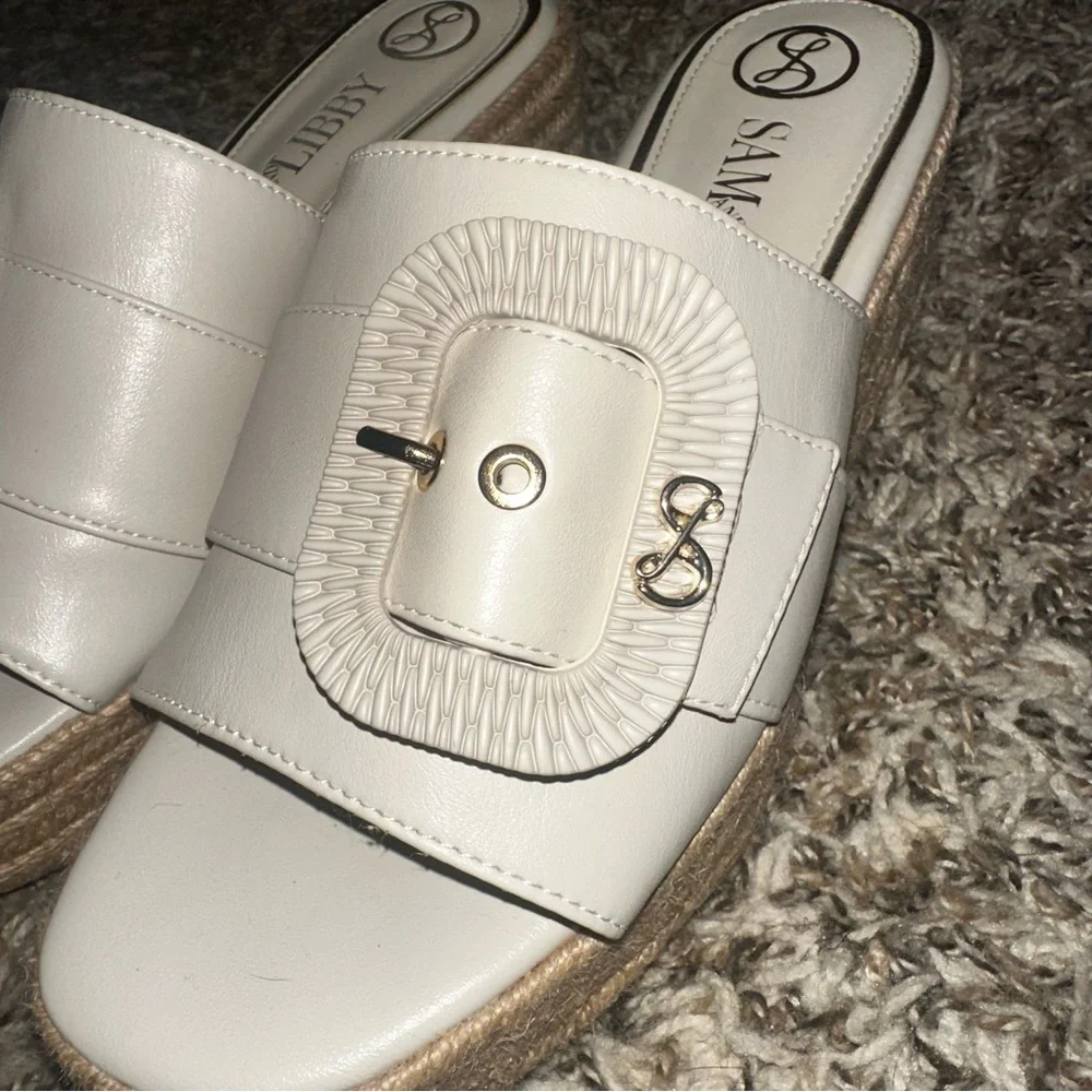 UEC Sam and Libby Women's Crysta Buckle Platform Wedge Sandals Sz 7.5